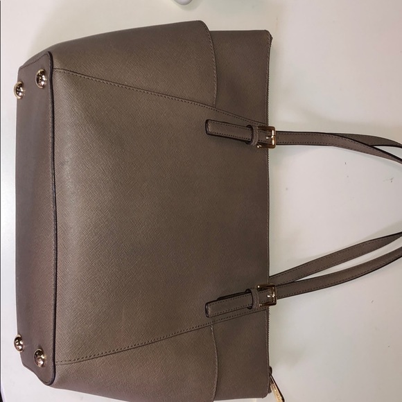 MK taupe jet set - Picture 3 of 7